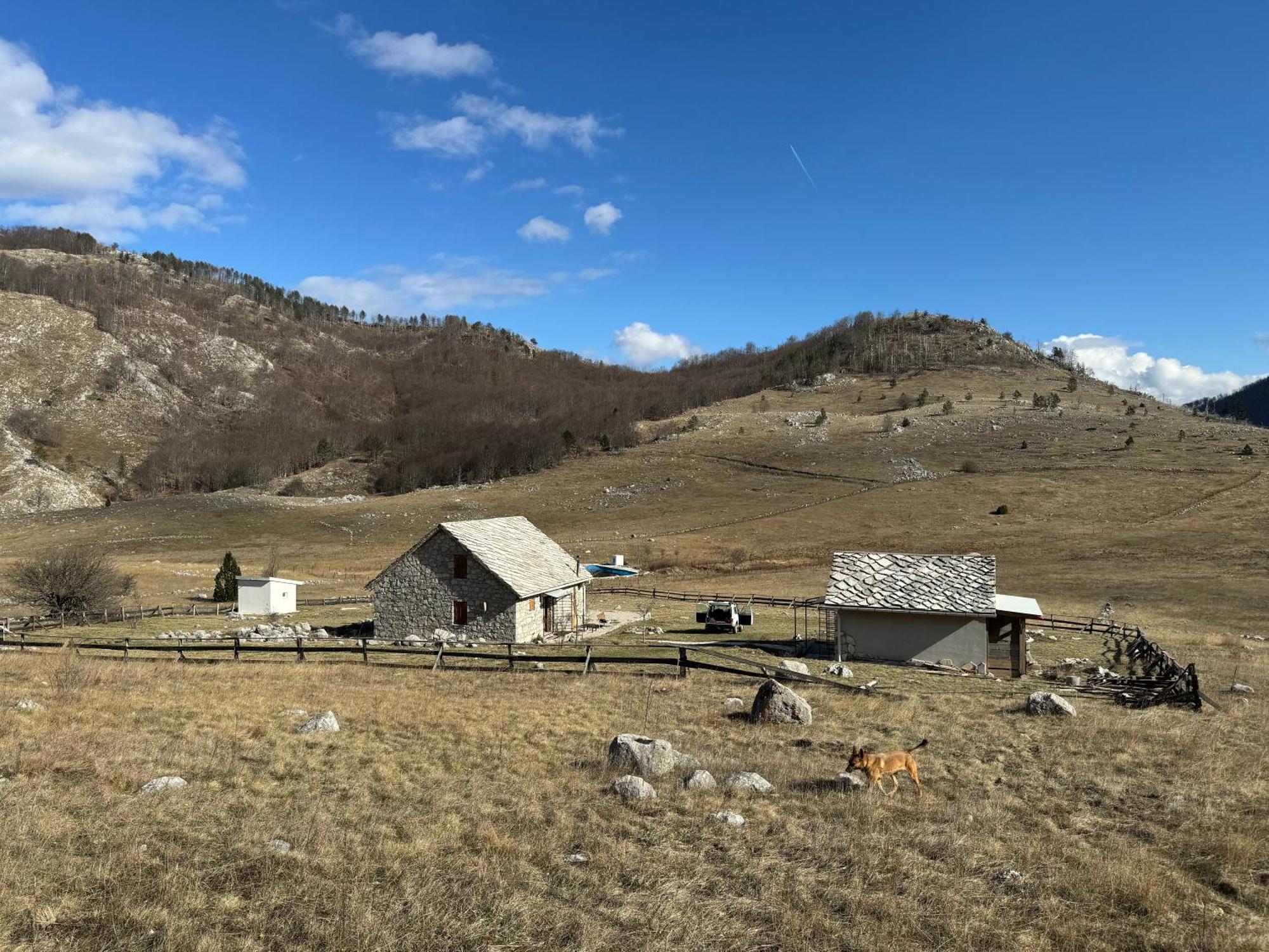Mountain House Varda Ledenice Экстерьер фото